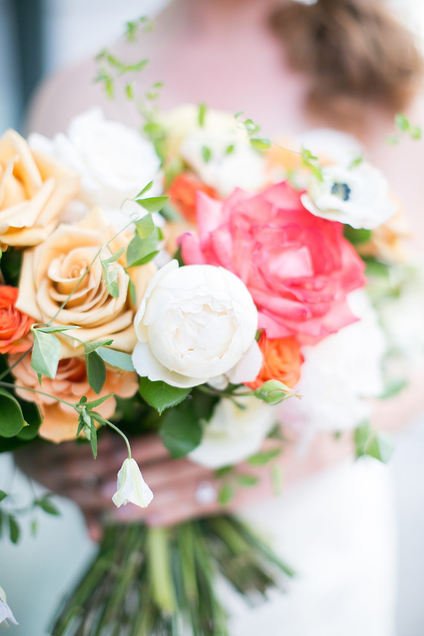 garden style bridal bouquet with garden roses