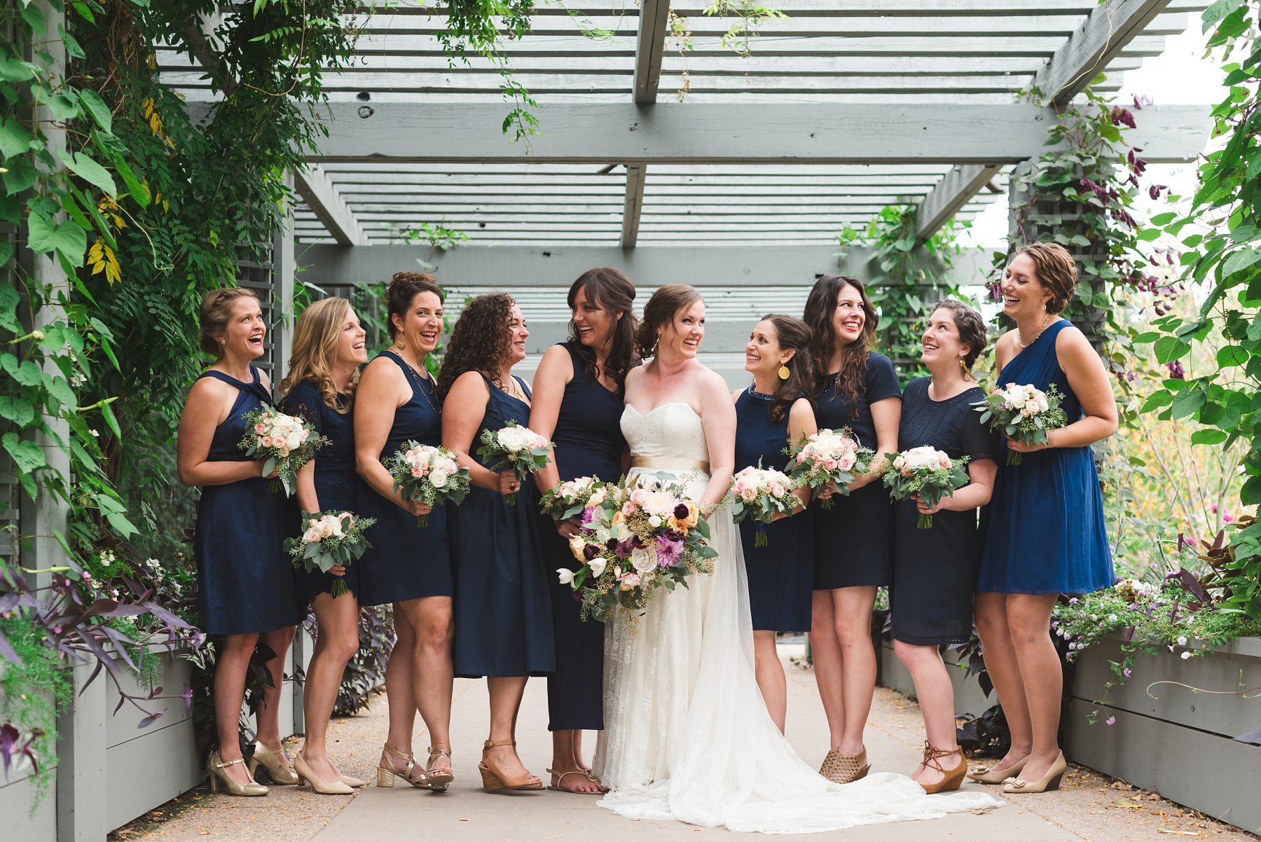 bridal party with gorgeous bouquets