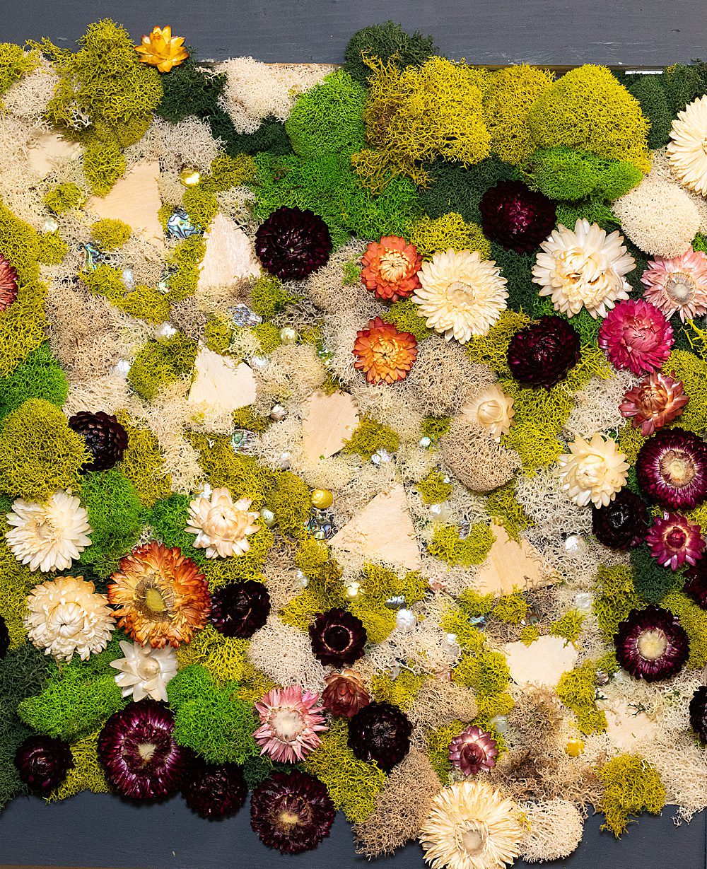 moss wall art with dried straw flower